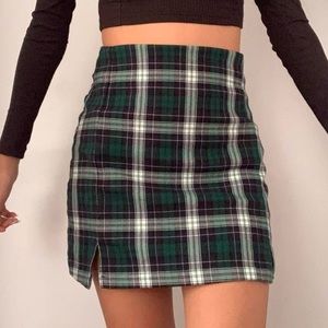 Brandy Melville Cara Green Plaid Mini Skirt